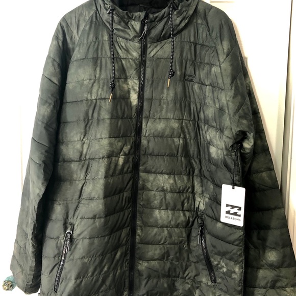 Billabong Other - Billabong puffy camo winter coat